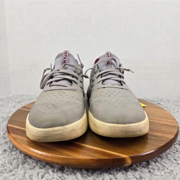 Nike SB Nyjah Atmosphere Grey True Berry Skating Sneakers Mens 11.5 AA4272-004 - Picture 4 of 7